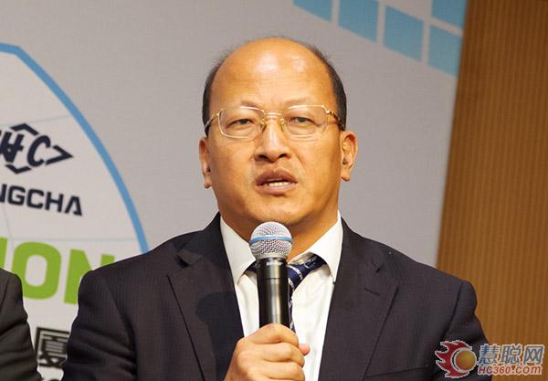 　企业家对话环节由《建设机械技术与管理》杂志社  　　社长周贤彪主持  