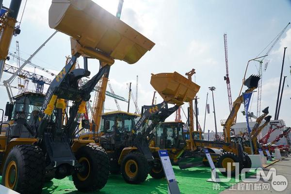 徐工<a href=http://product.d1cm.com/zhuangzaiji/ target=_blank>装载机</a>亮相bauma 2019